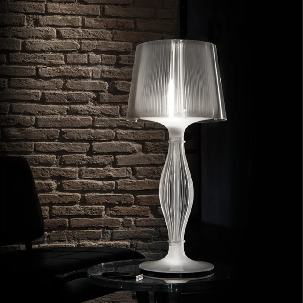 Lámpara de mesa Slamp Liza