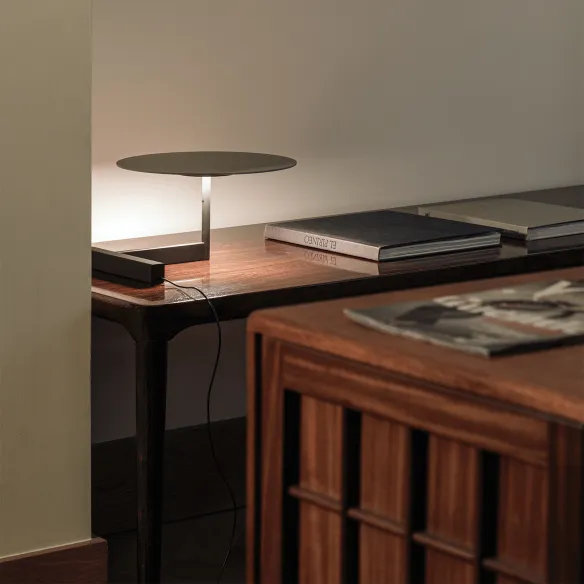 Lámpara de mesa Vibia Flat 5965