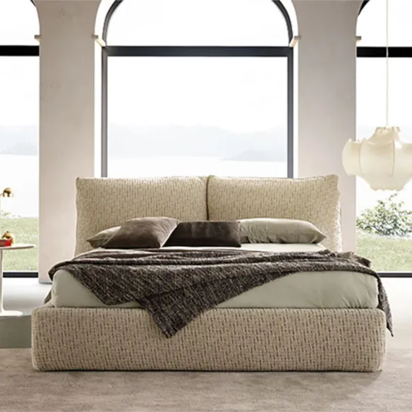 Bed Valentini Wall