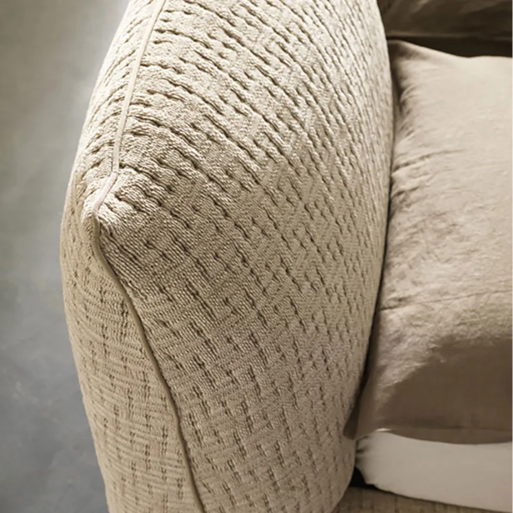 Bed Valentini Wall