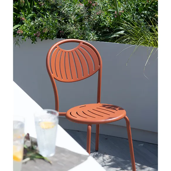 Chaise Emu Coupole