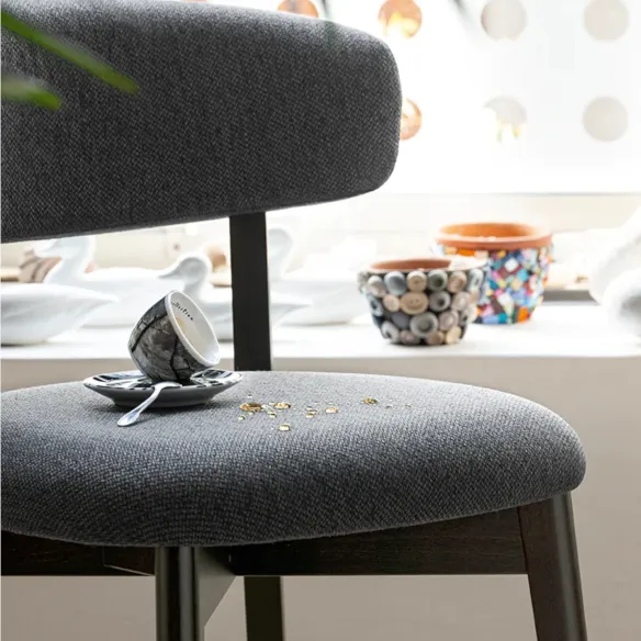 Chaise Connubia Talks CB2141
