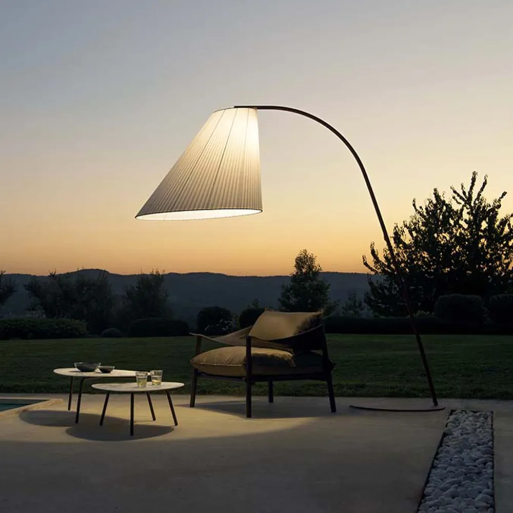 Bodenlampe Emu Cone