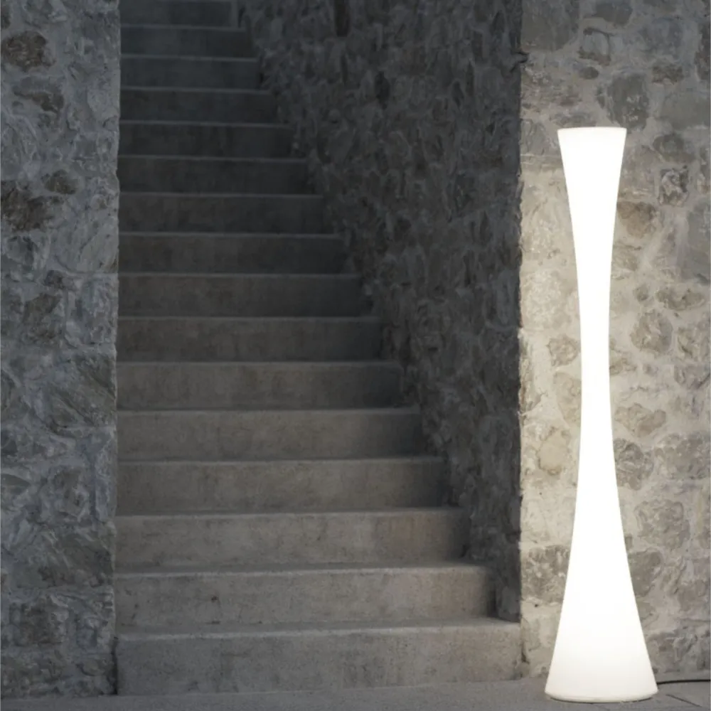 Martinelli Luce Biconica Pol Lámpara de tierra Outdoor