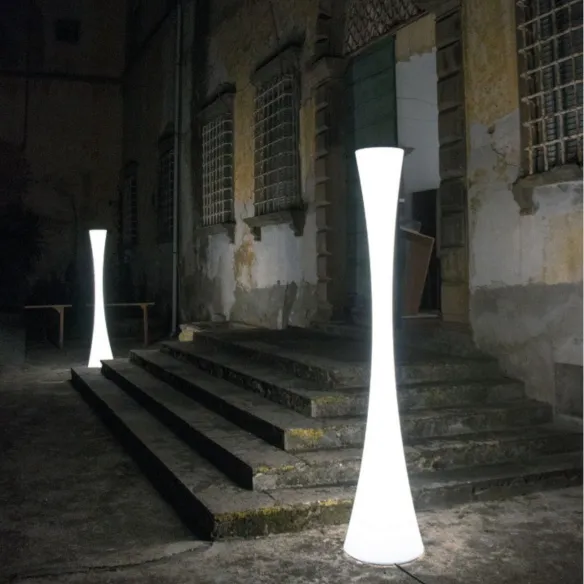 Martinelli Luce Biconica Pol Lampada da terra Outdoor