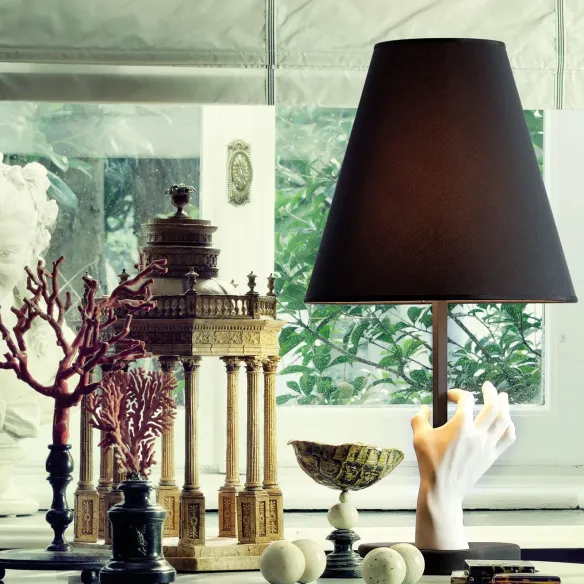Lampada da tavolo FontanaArte Mano