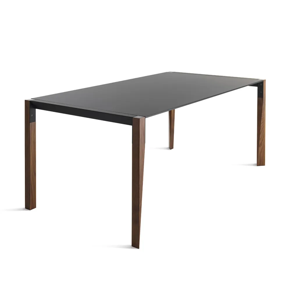 Table Horm Tango