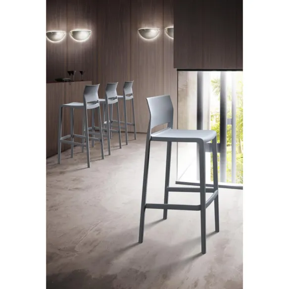 Stool Gaber Bakhita