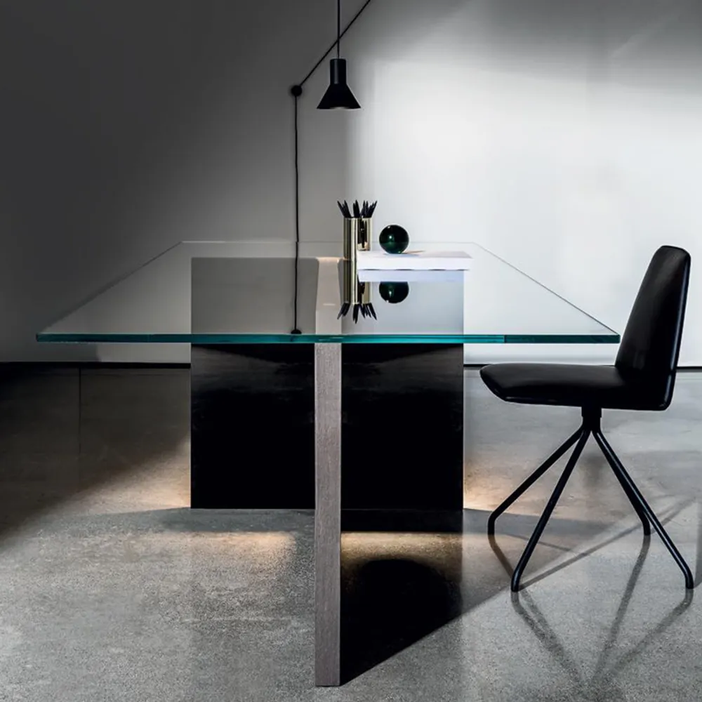 Sovet Italia Tisch Regolo