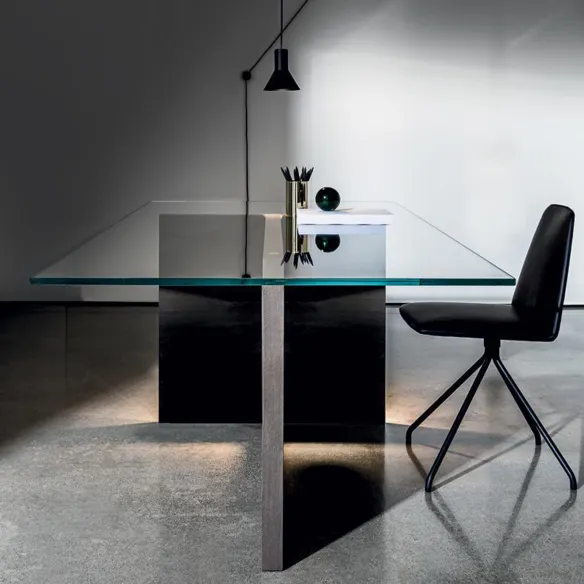 Sovet Italia Tisch Regolo