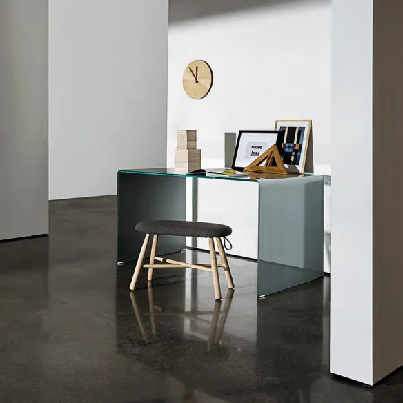Sovet Italia Desk Bridge