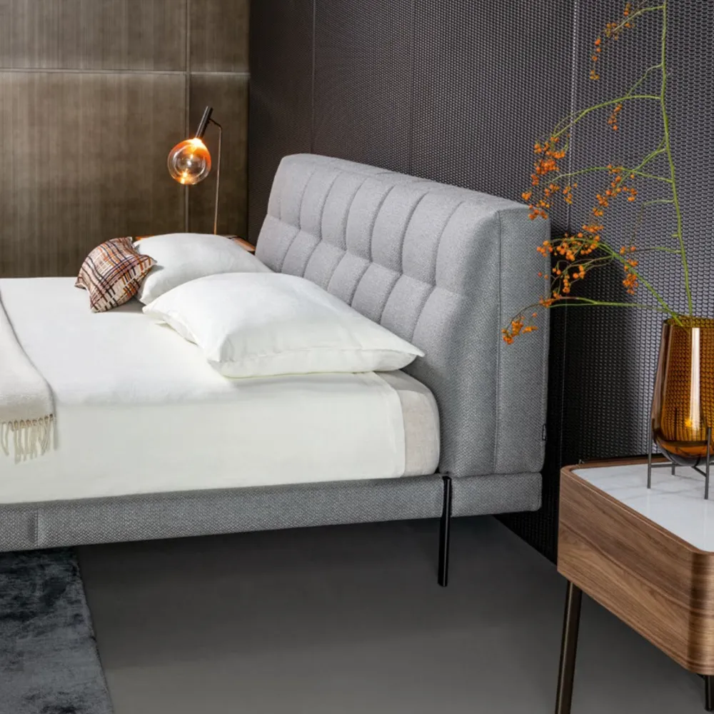 Bonaldo James bed