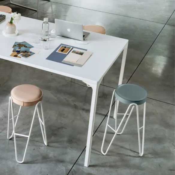 Midj Armando table
