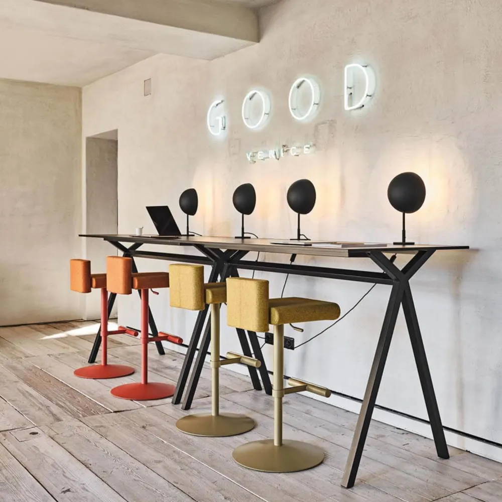 Midj Dama table