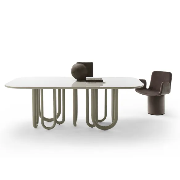 Mogg Tisch Medusa
