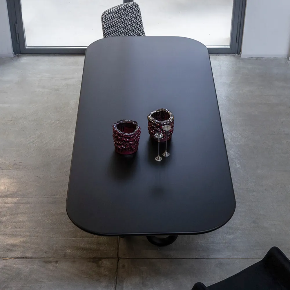 Mogg Table Medusa