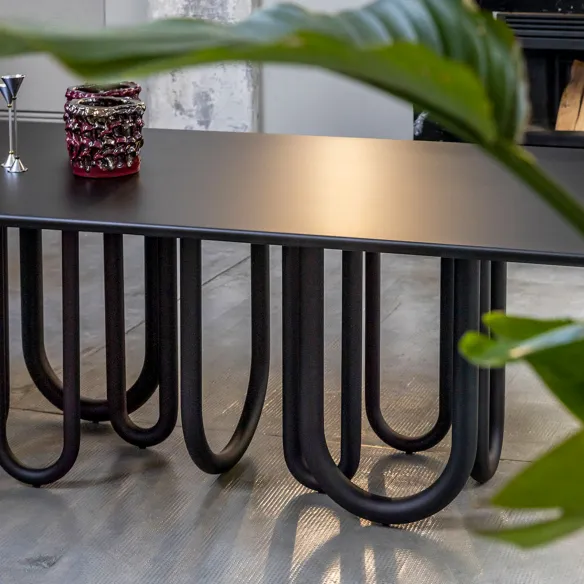 Mogg Table Medusa