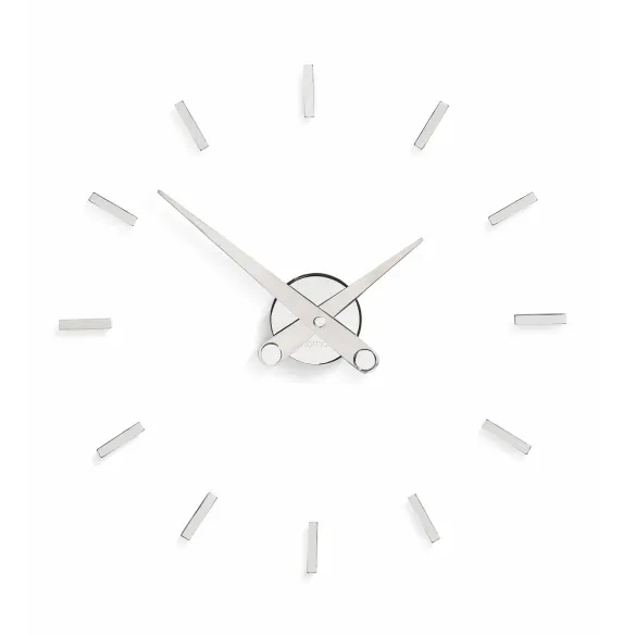 Nomon Puntos Suspensivos wall clock