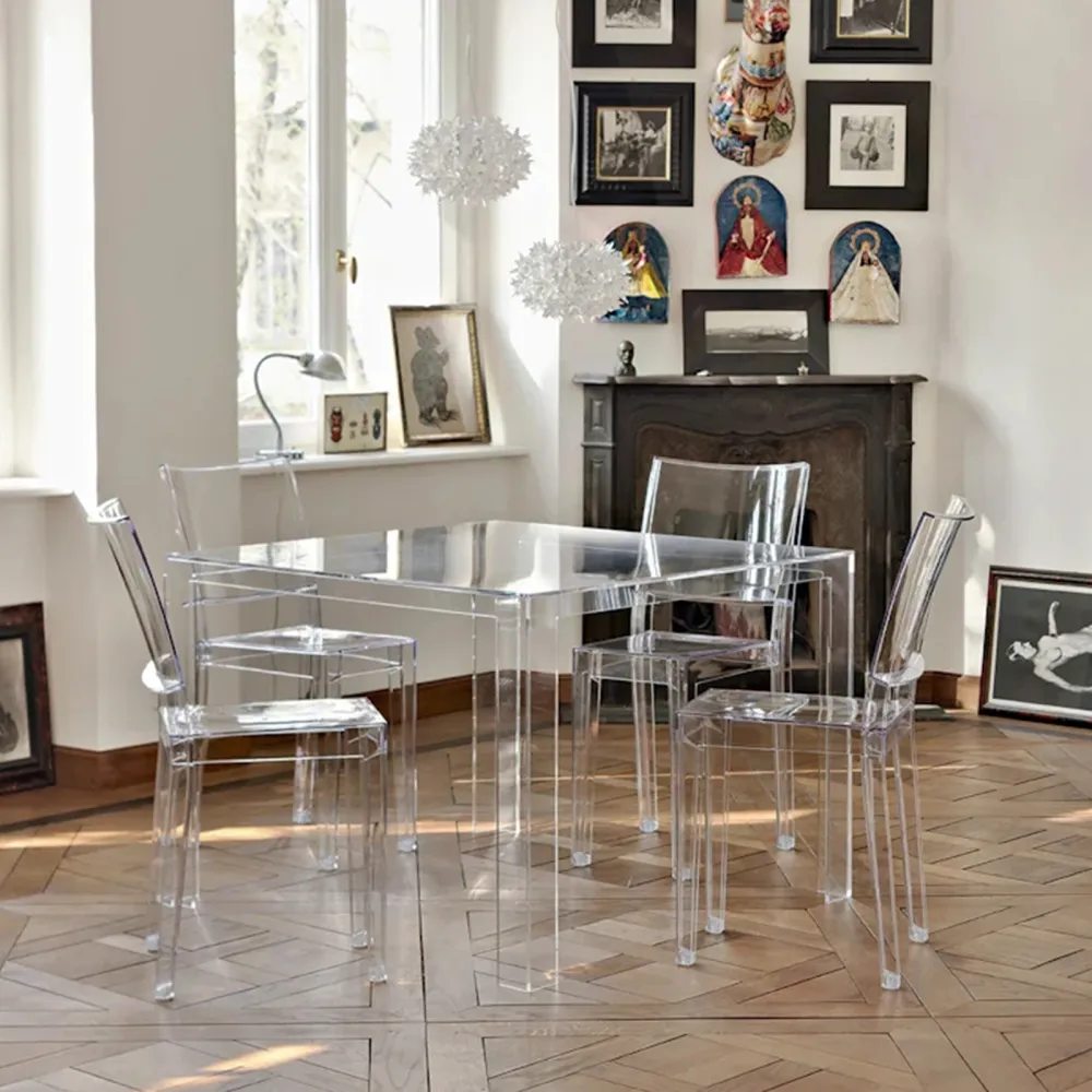 Kartell Table carrée Invisible table