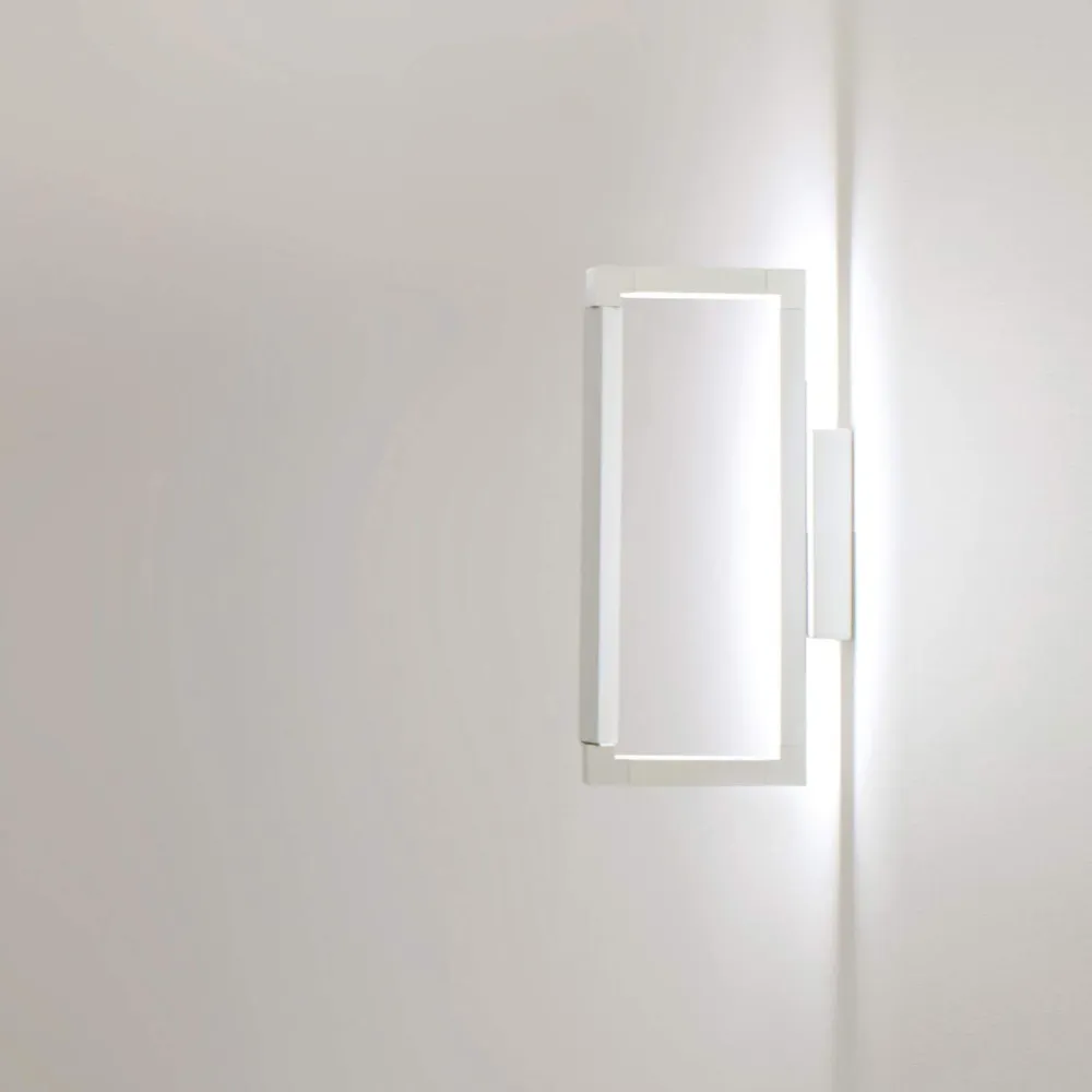 Nemo Spigolo Wall Lamp