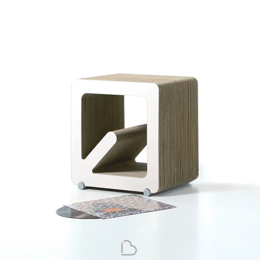 Karton Zeitungsständer  Kubedesign Jack