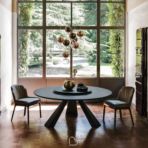 silla-cattelan-musa-a