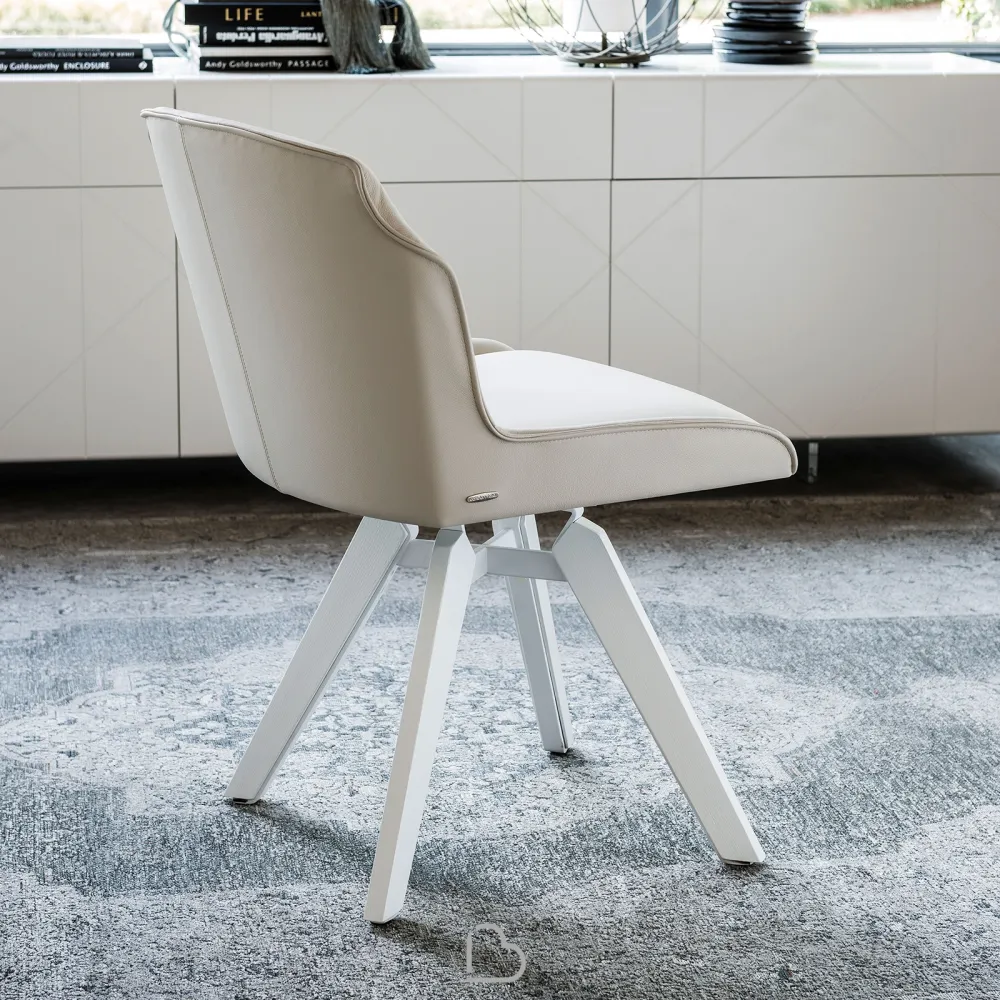 Chaise  Cattelan Tyler A