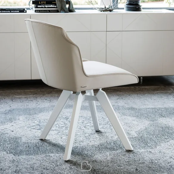Chaise  Cattelan Tyler A