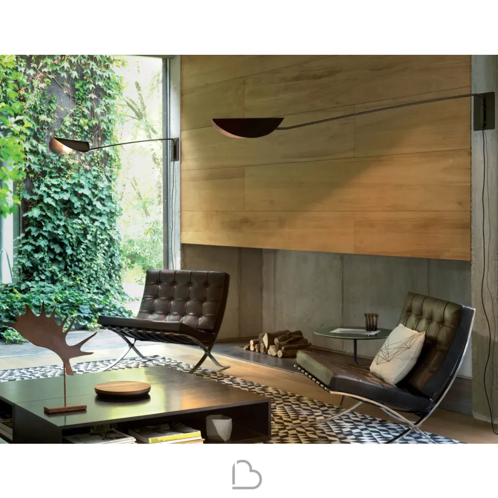 Oluce Plume, lámpara de pared