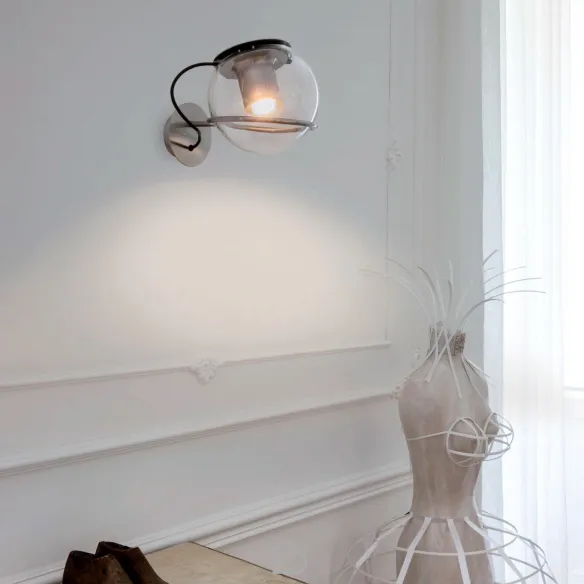 Oluce The Globe, lámpara de pared