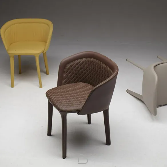 Quilted armchair Casamania Lepel