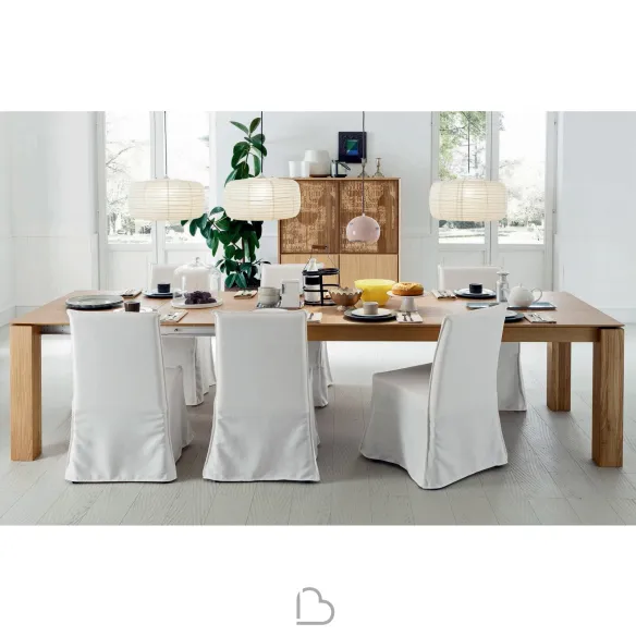 Alta Corte Santiago extendable table