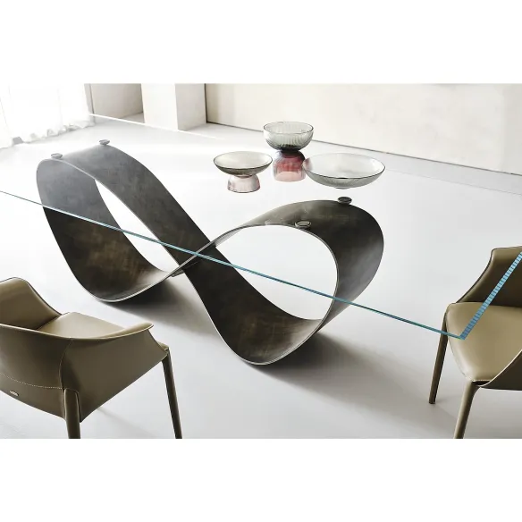 Cattelan Butterfly Table