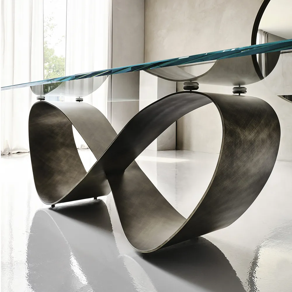 Cattelan Butterfly Table