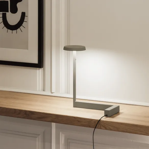 Tischlampe Vibia Flat 5970
