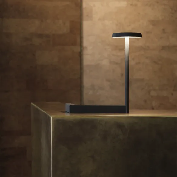 Lámpara de mesa Vibia Flat 5970