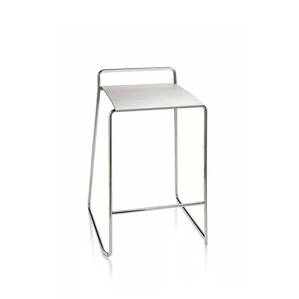 Stool Alma Design Estrosa