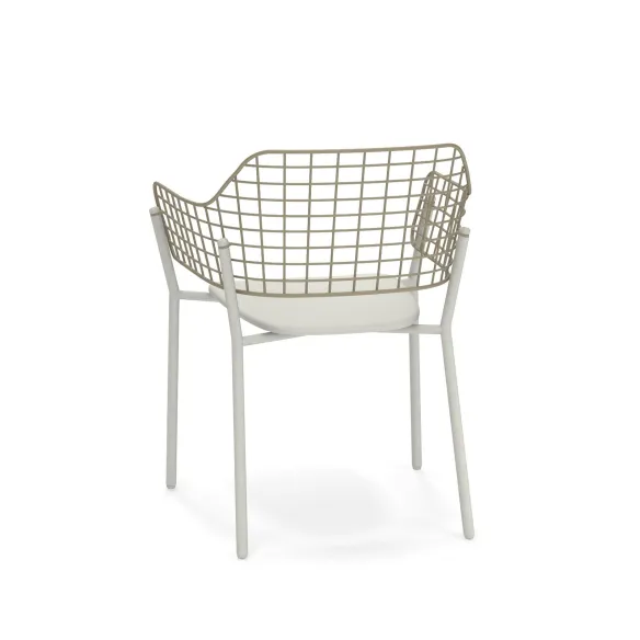 Armchair Emu Lyze