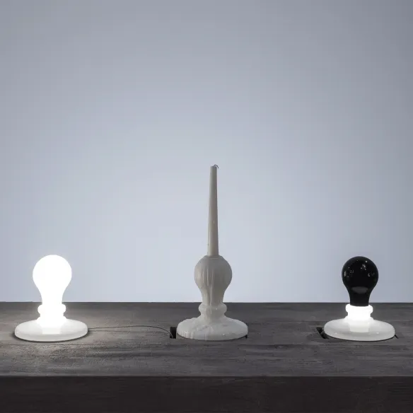 Lampe de table Foscarini Light Bulb
