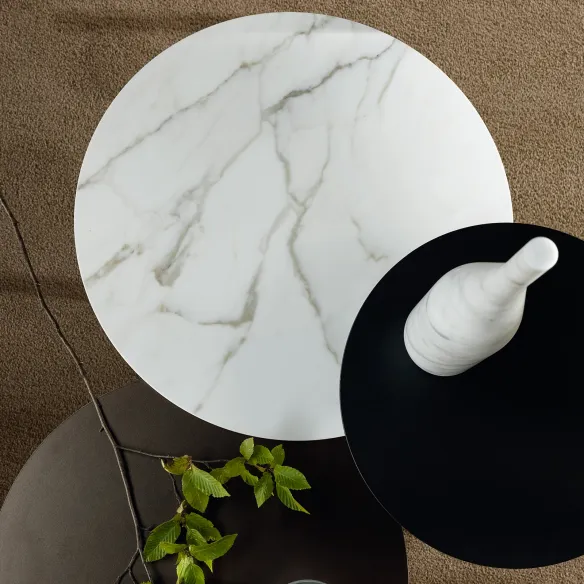 Mesa pequeña Bonaldo Innesti