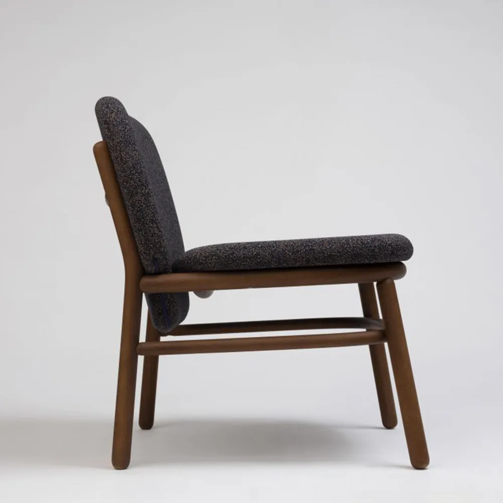 Armchair with low backrest Ondarreta Lana