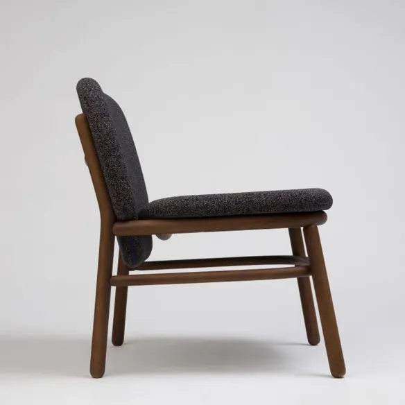 Armchair with low backrest Ondarreta Lana