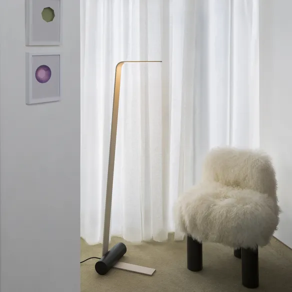 Lampada da Terra Tooy Nastro 563.61