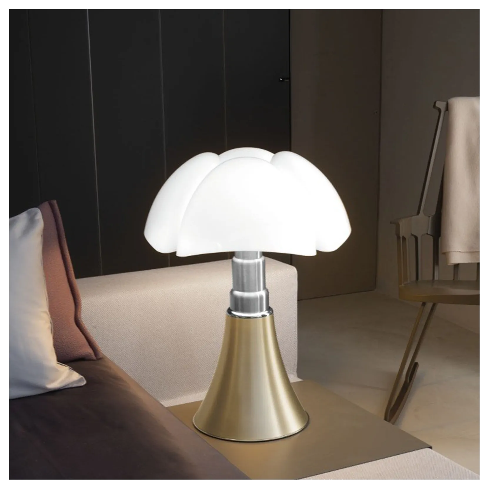 Köp Pipistrello Table Lamp - Ej dimbar från Martinelli Luce