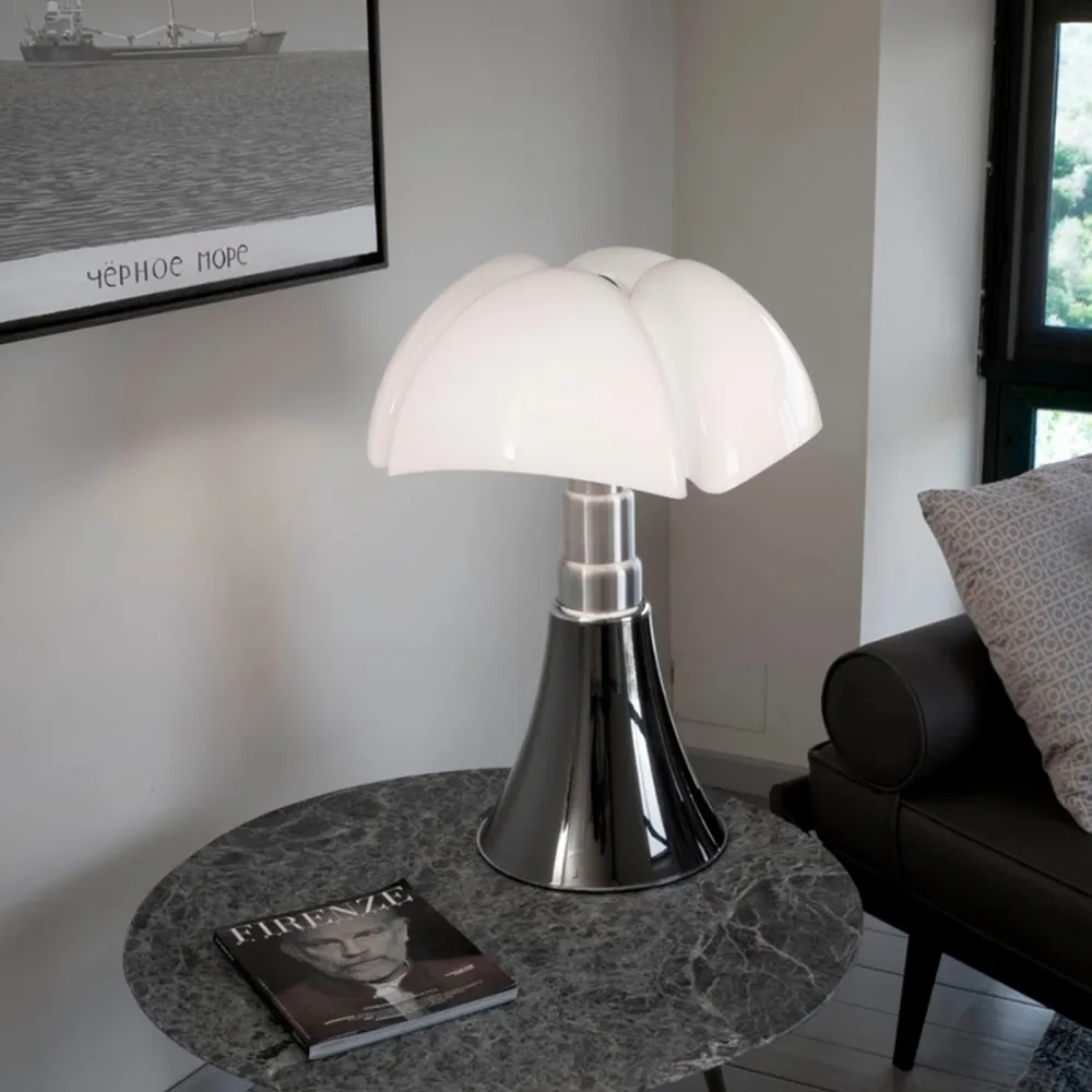 Martinelli Luce Pipistrello Medio Table Lamp