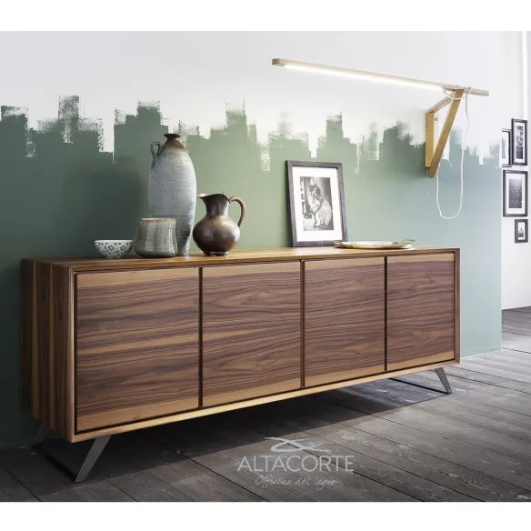 Nook Alta Corte sideboard with 4 doors with brackets