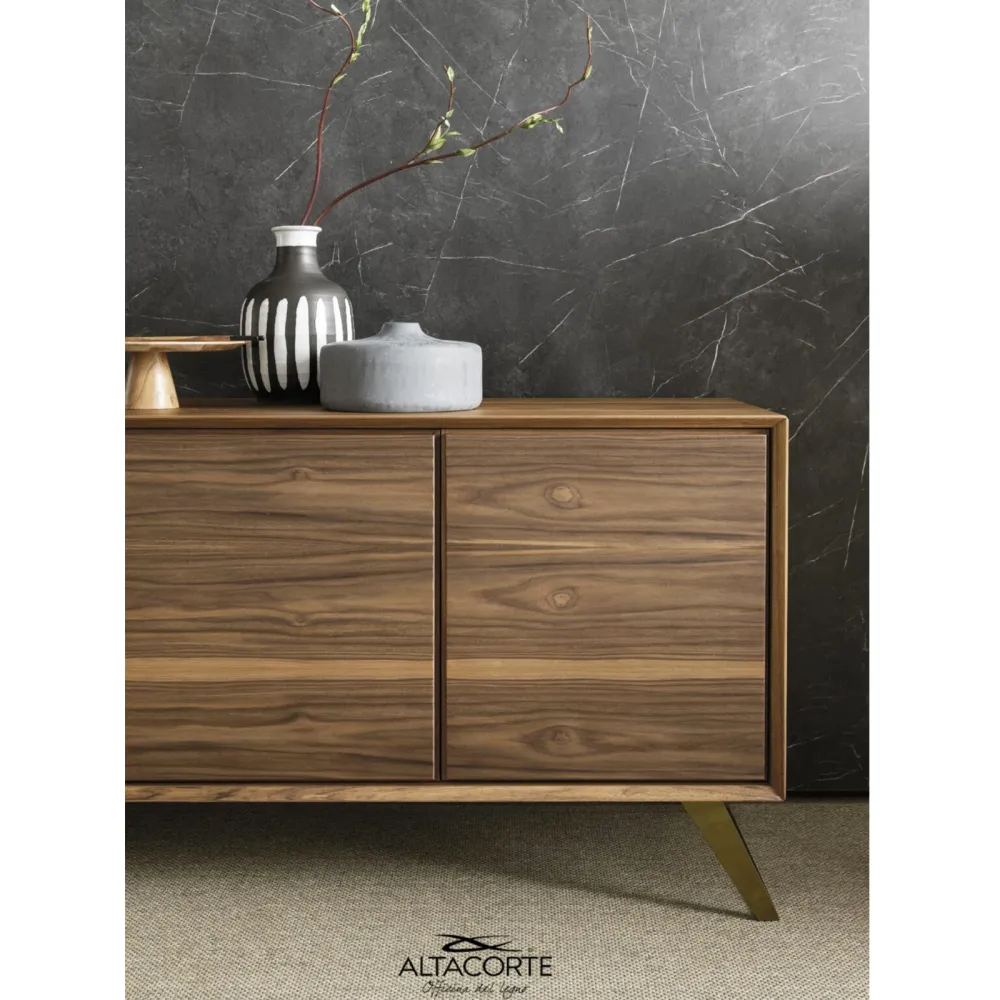 Nook Alta Corte sideboard with 4 doors with brackets