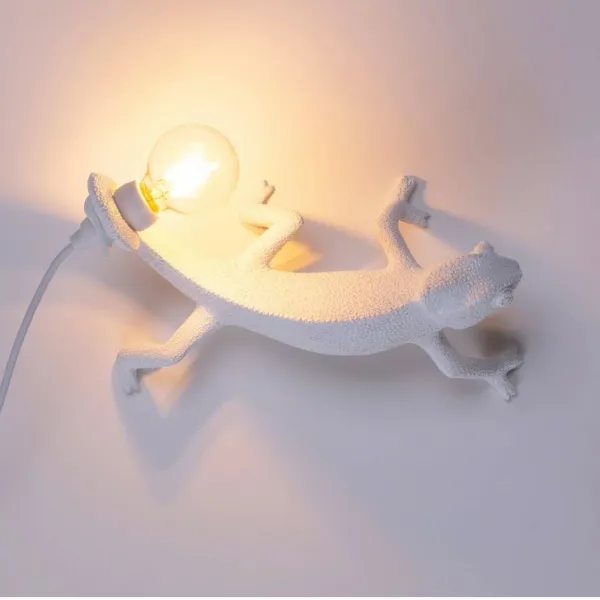 Seletti Lampada in Resina Chameleon right-going down 2