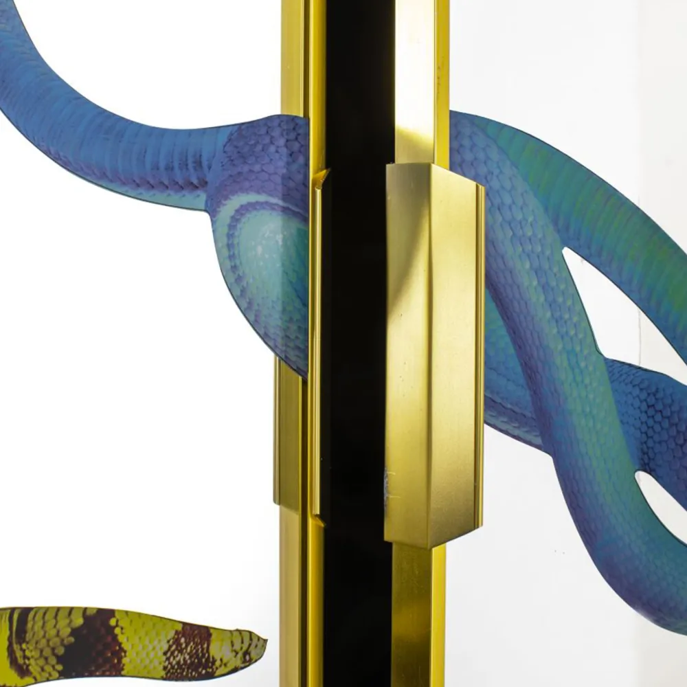 Seletti Armario con puertas de espejo Toiletpaper Snakes