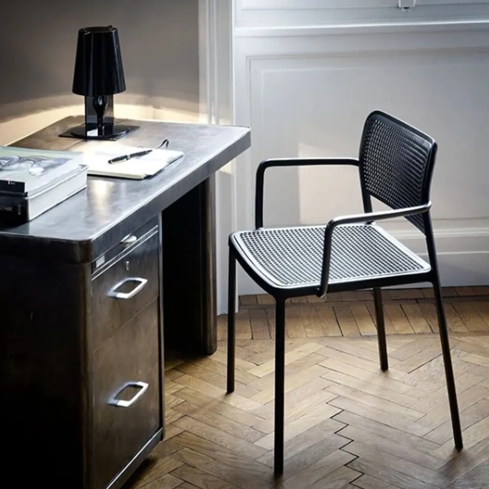 Kartell Take Lámpara de mesa